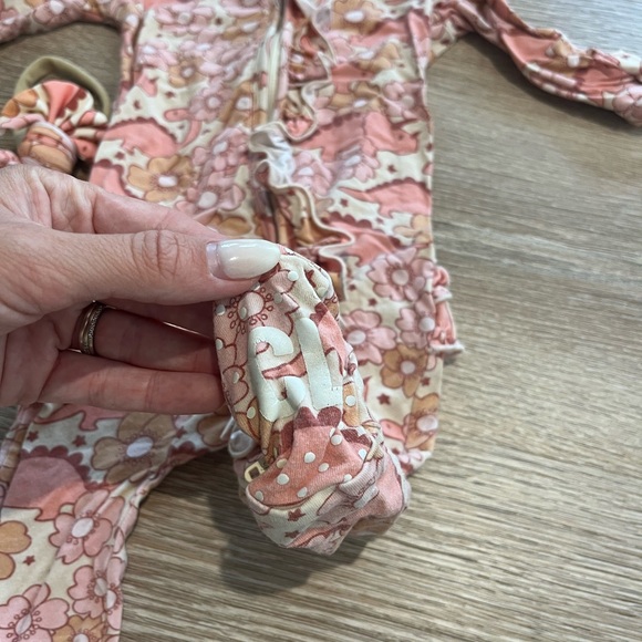 Caden Lane Girl 0-3 bundle - Picture 14 of 14